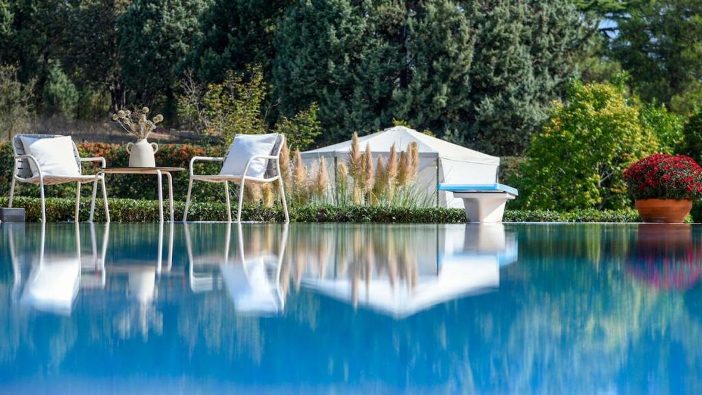 Κήπος έξω από το Escape Villa in Melissochori