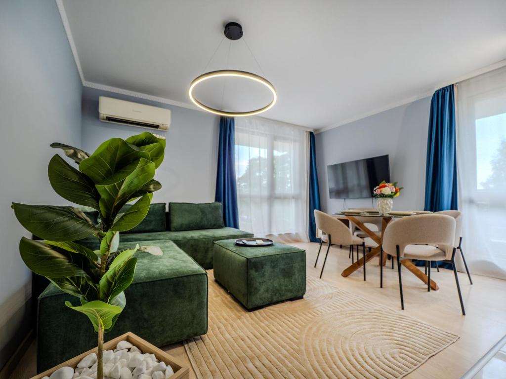 The Boulevard Luxury Apartment 3