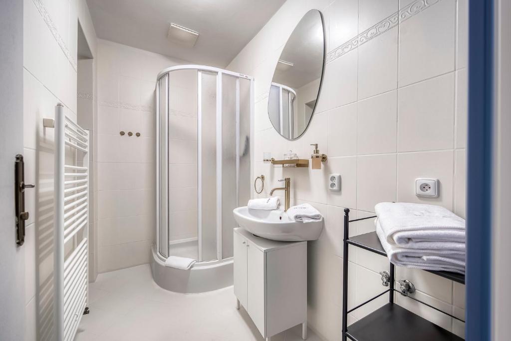 Anmut by Revelton - Resim 20