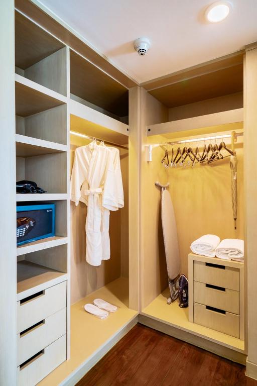 Shama Petchburi 47 Bangkok - Resim 13