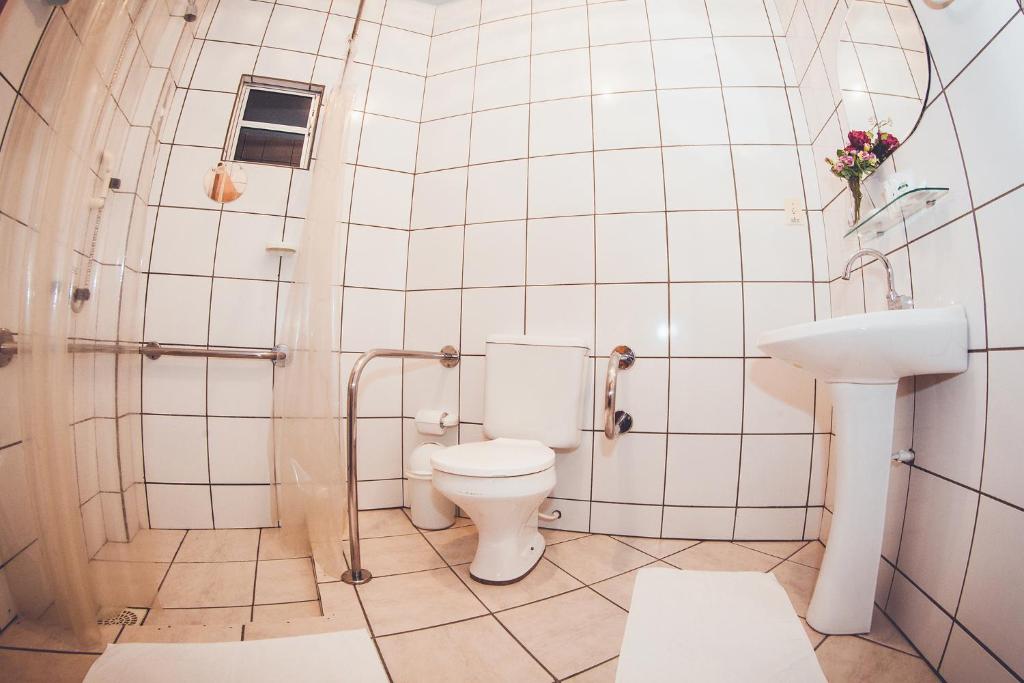  Real Nob Hotel