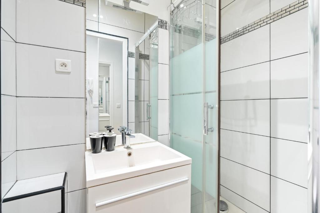 Montmartre - Élégance & Charme au pied Sacré-Cœur - Resim 3