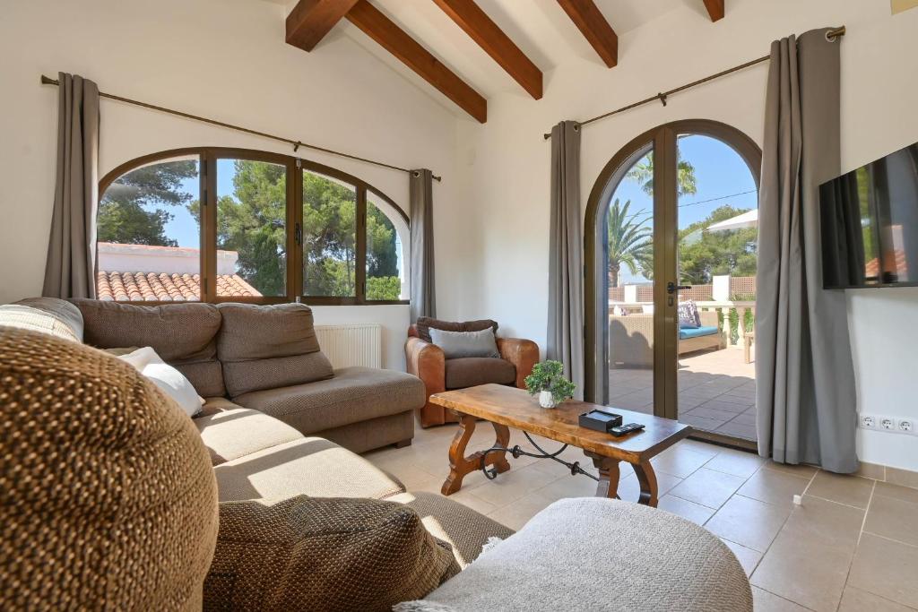 Casa Virginia by Aguilarent