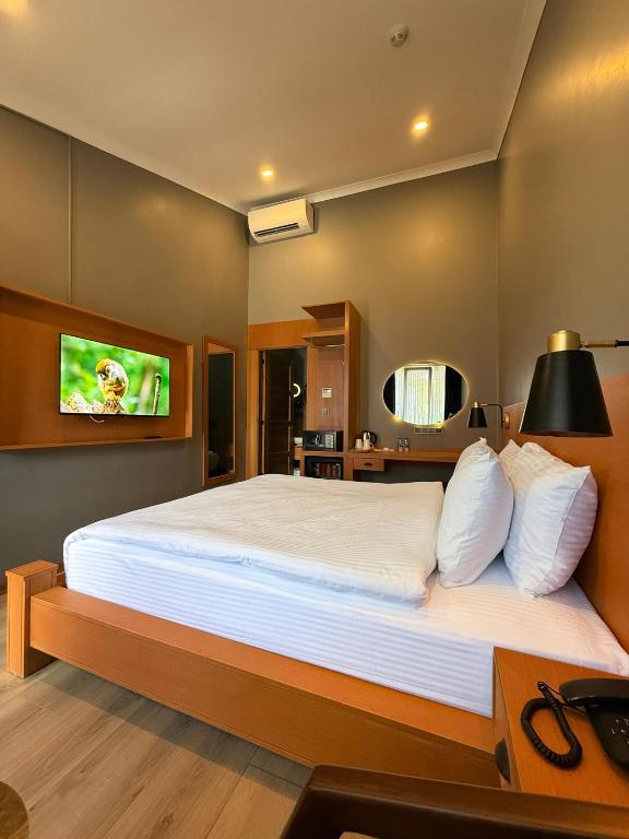 Navy Inn & Bungalows - 1