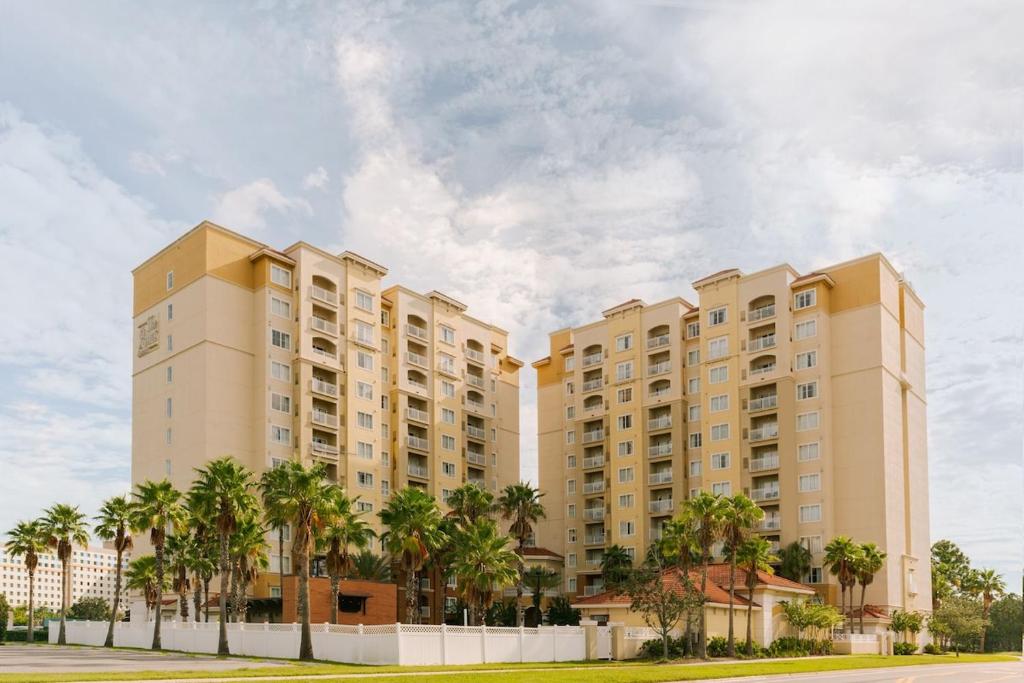 The Point Hotel & Suites photo