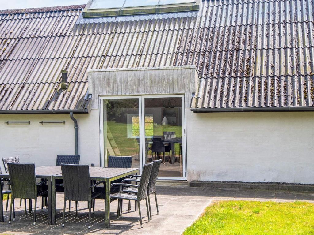 El edificio en el que está la casa vacacional