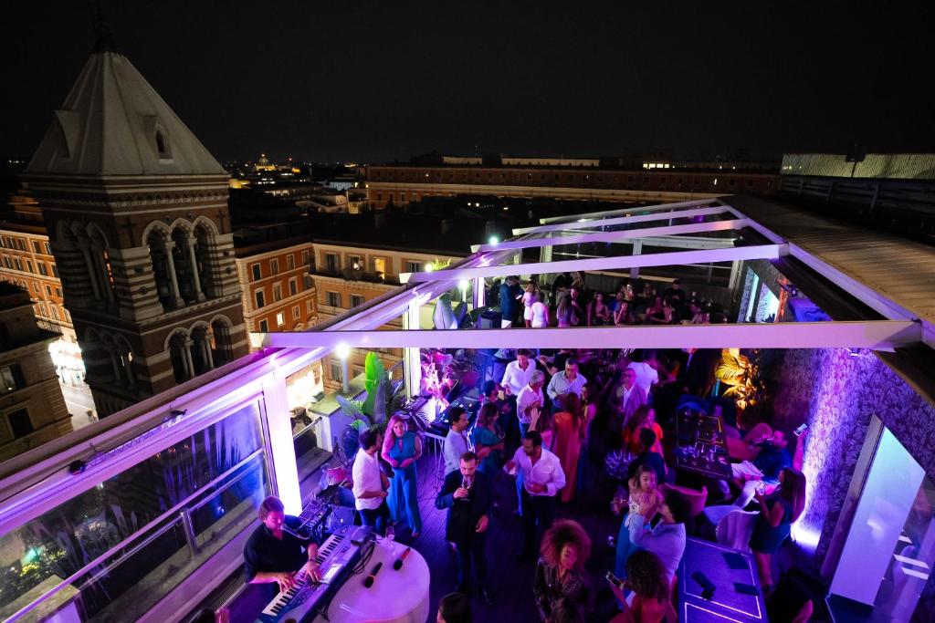 La Griffe Hotel Roma - Resim 38