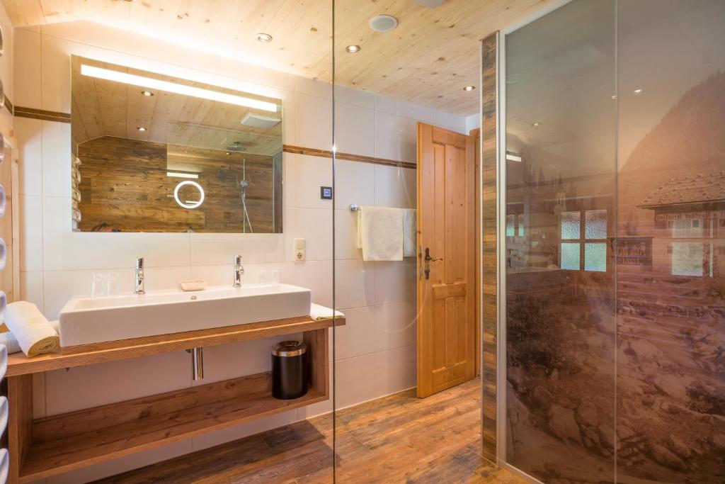 Koupelna v ubytování Ferienwohnungen-Gästehaus Altginzling
