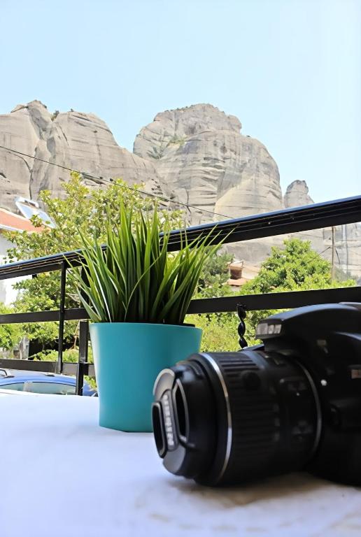 Grandmas Mansion 3BD Meteora - Rocks View