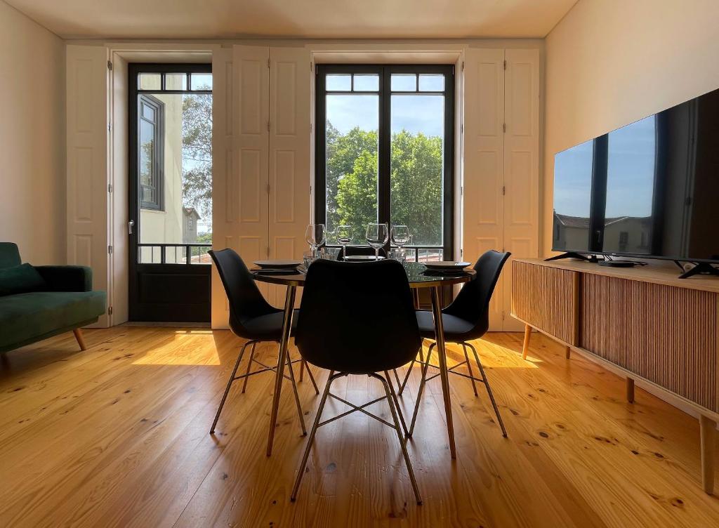 MariPinto Downtown Apartment