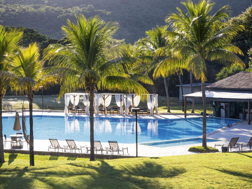 Бассейн в Águas de Santa Bárbara Resort Hotel или поблизости