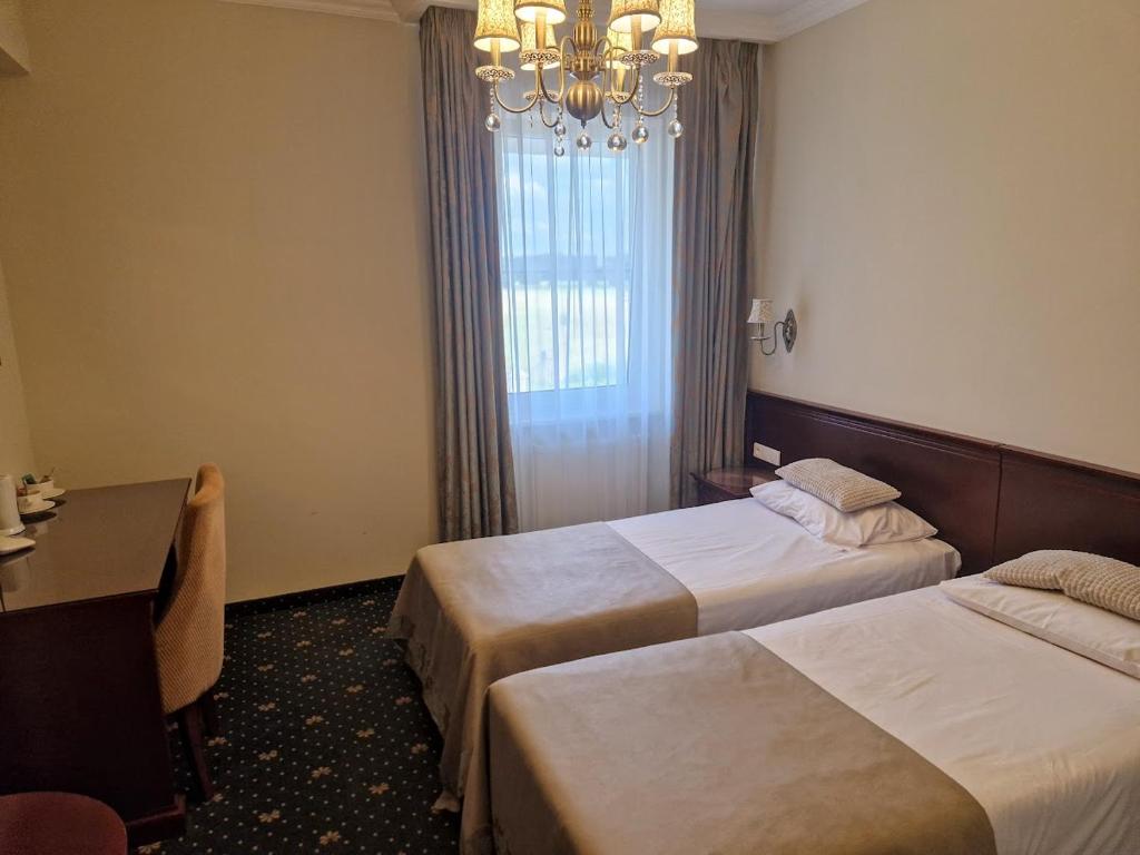Parisel Palace Centrum Konferencyjno-Wypoczynkowe Klimki pod Łukowem - Doppel- Oder Zweibettzimmer