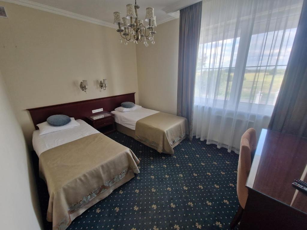 Parisel Palace Centrum Konferencyjno-Wypoczynkowe Klimki pod Łukowem - Vierbettzimmer