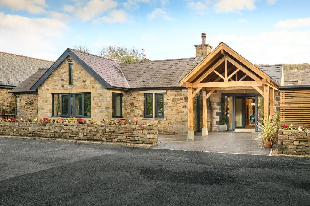 Mytton Fold Hotel, Ribble Valley - Housity