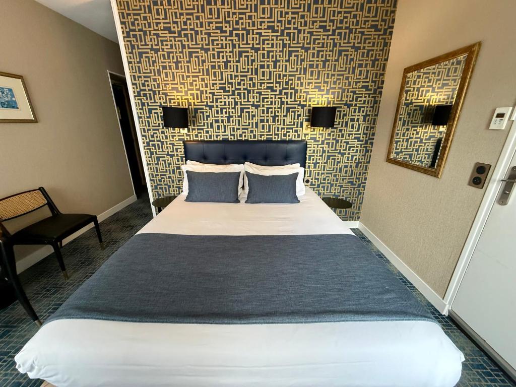 Churchill Hotel Bayeux Centre - Superior Queen Kamer