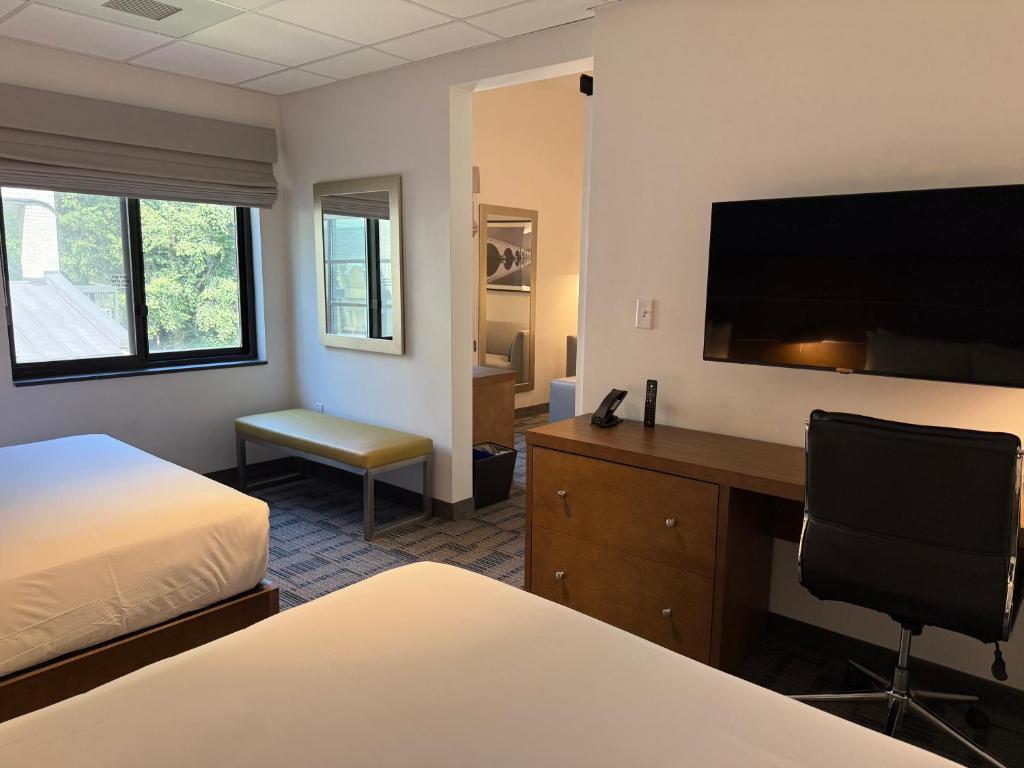 Bolger Hotel and Conference Center - Habitación Doble Deluxe