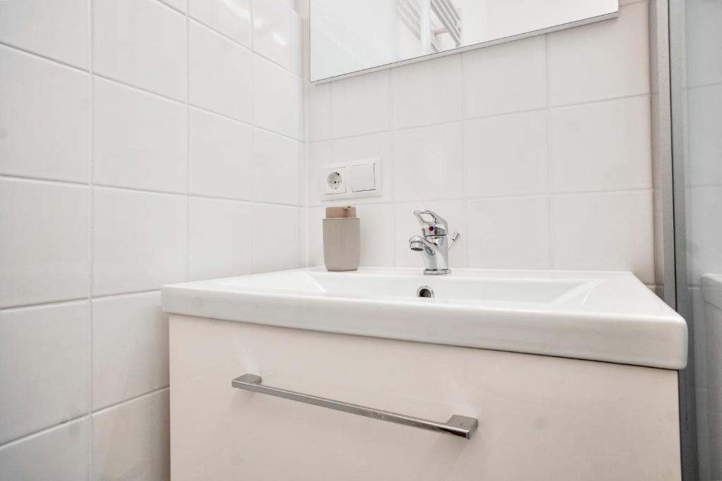 Votivpark Rooms I Self Check In - Resim 31