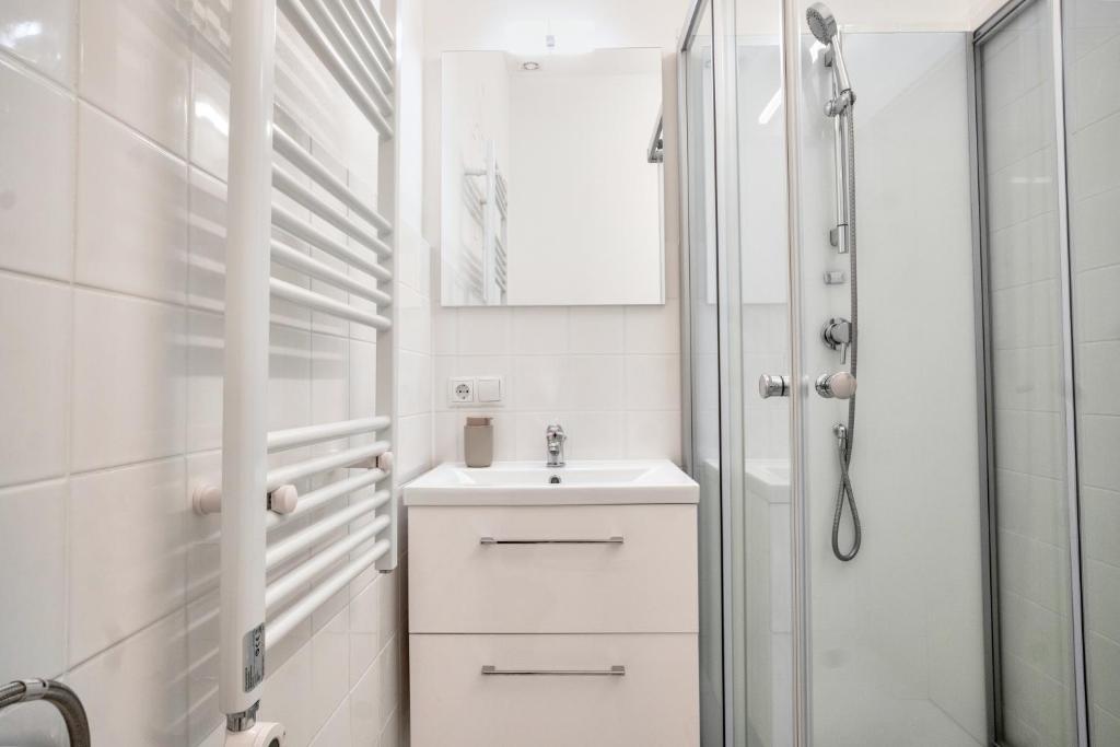 Votivpark Rooms I Self Check In - Resim 40