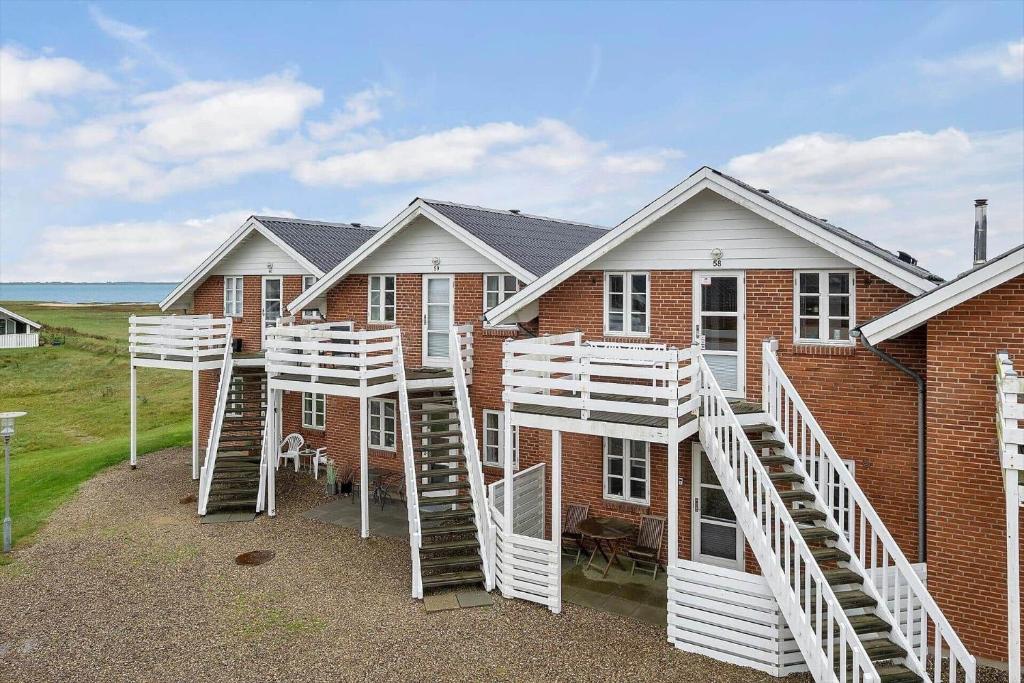 Tòa nhà nơi căn hộ tọa lạc