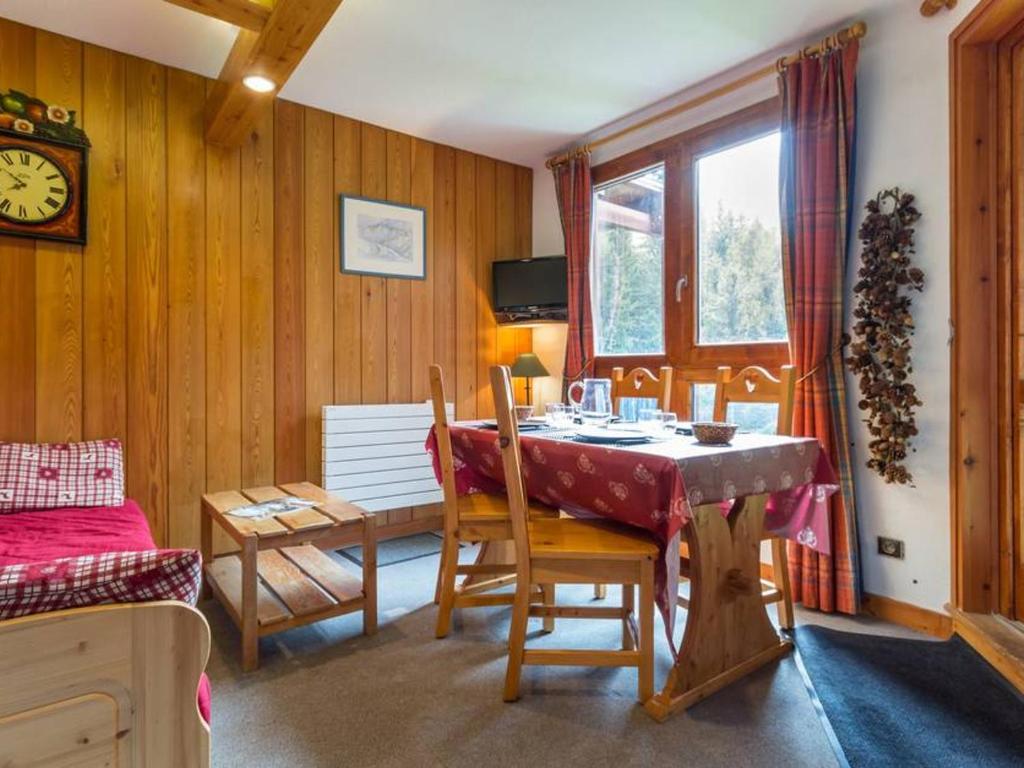 Appartement confortable 4/5 pers, près des pistes, balcon vue sur vallée