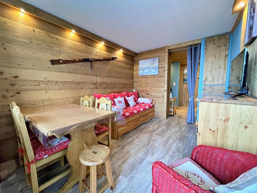 Appartement tout équipé 5 pers, aux pieds des pistes, balcon ouest, Les Menuires - FR-1-452-78