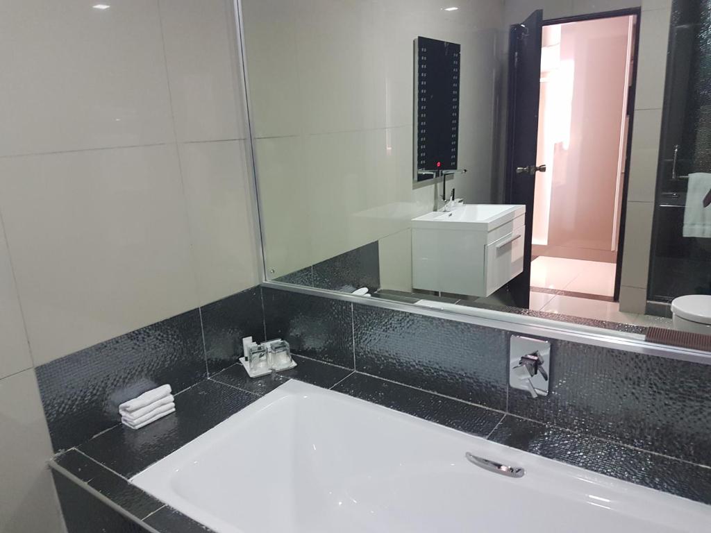 Palm Continental Hotel - جناح تنفيذي