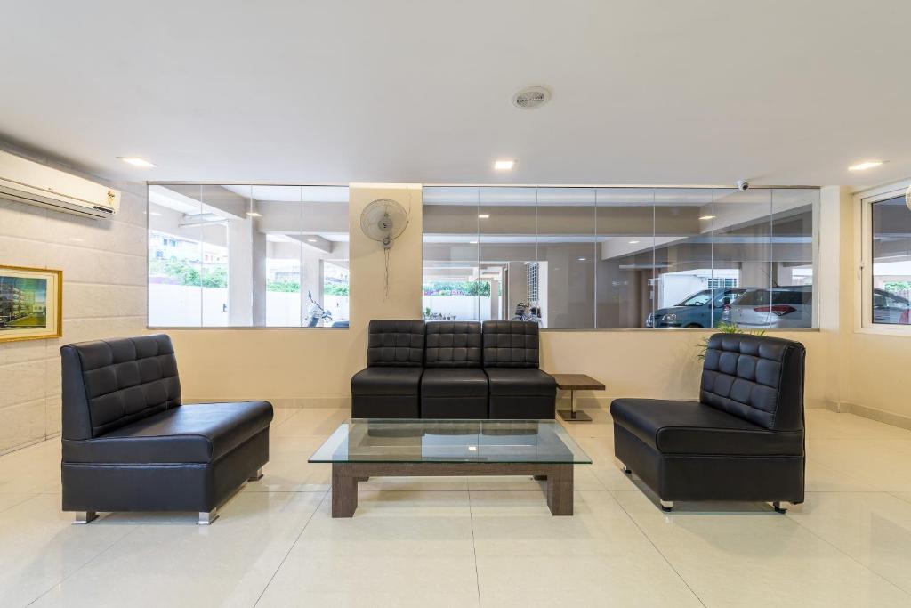 Posezení v ubytování Hotel Mount Kailash Suites