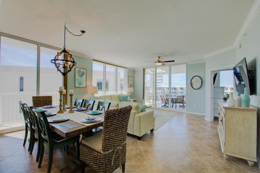 Ultra-Luxury Penthouse for Sale - Thailand Property - Luxury High End Penthouse With Private Beach Access