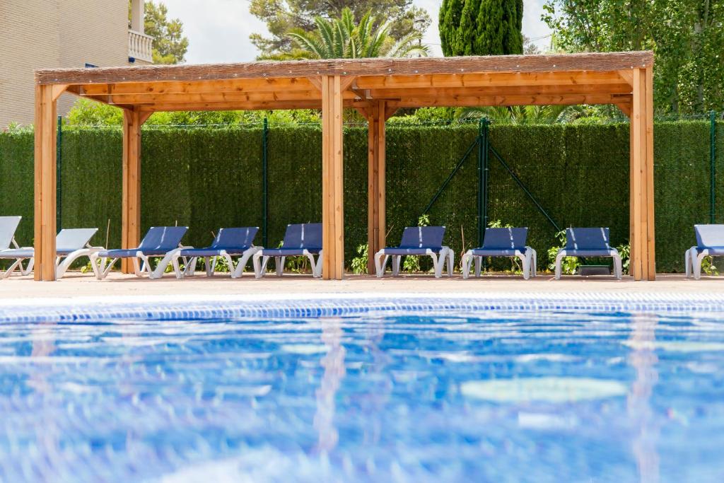 Bazén v ubytování RVHotels Ametlla Mar nebo v jeho okolí