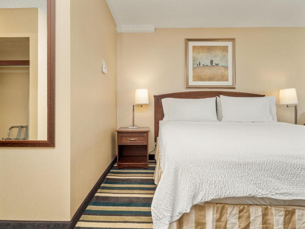 Holiday Inn Conference Centre Edmonton South by IHG - Resim 42