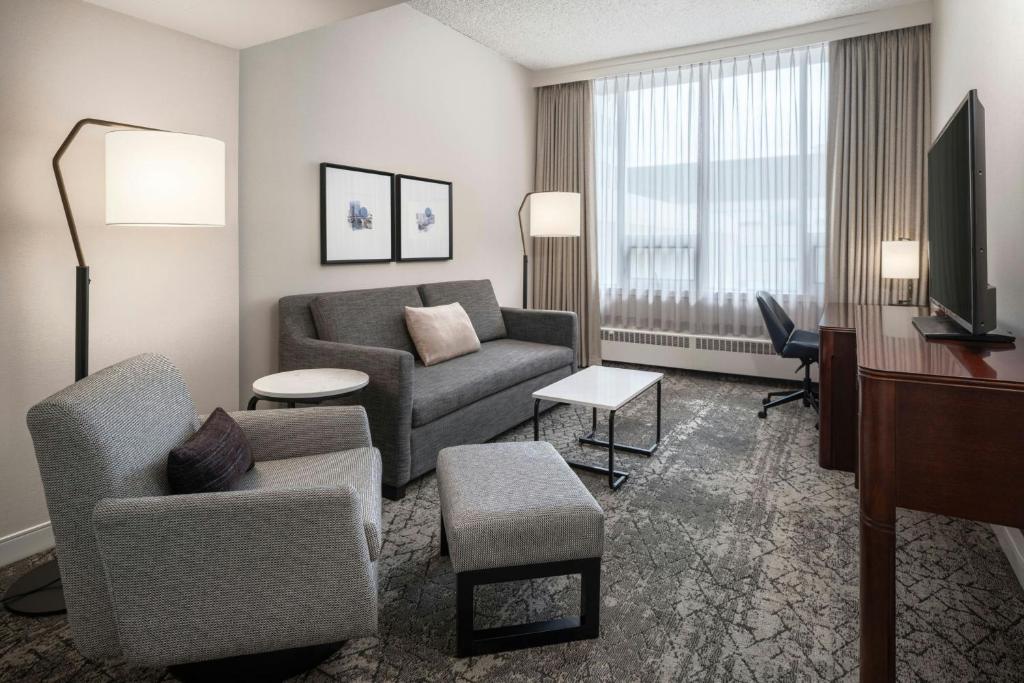 Sheraton Cavalier Saskatoon Hotel - Resim 13