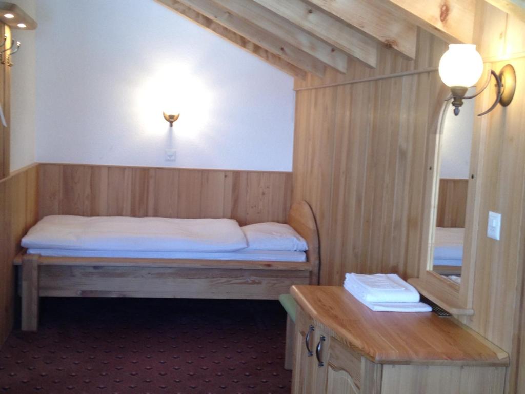 Postel nebo postele na pokoji v ubytování Hotel City