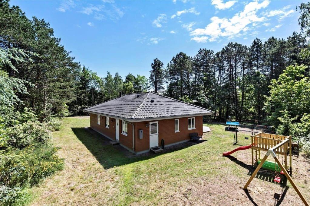 Κήπος έξω από το 12224-Sjaellands-Odde-Pistolstraede-3-A