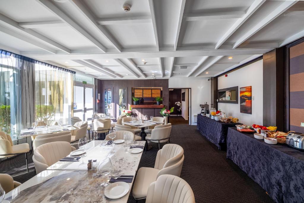 Grand Riccarton Hotel - Resim 12