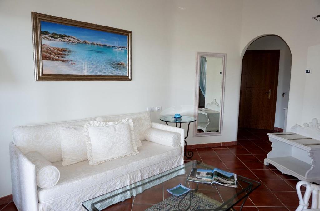 Hotel Monti Di Mola - Suite