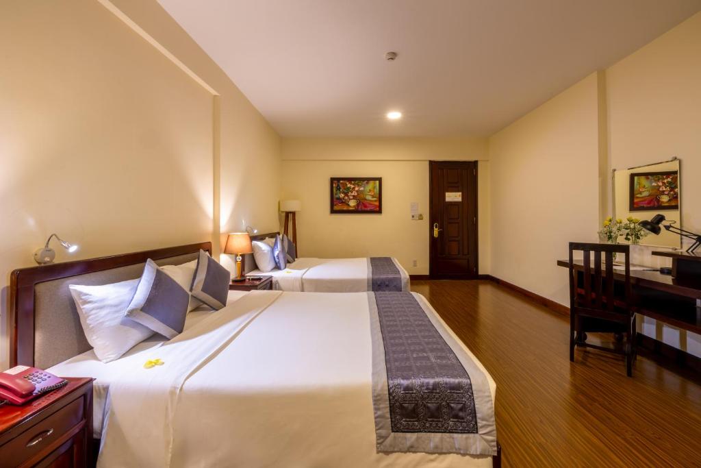 Baly Hotel Hue - 15