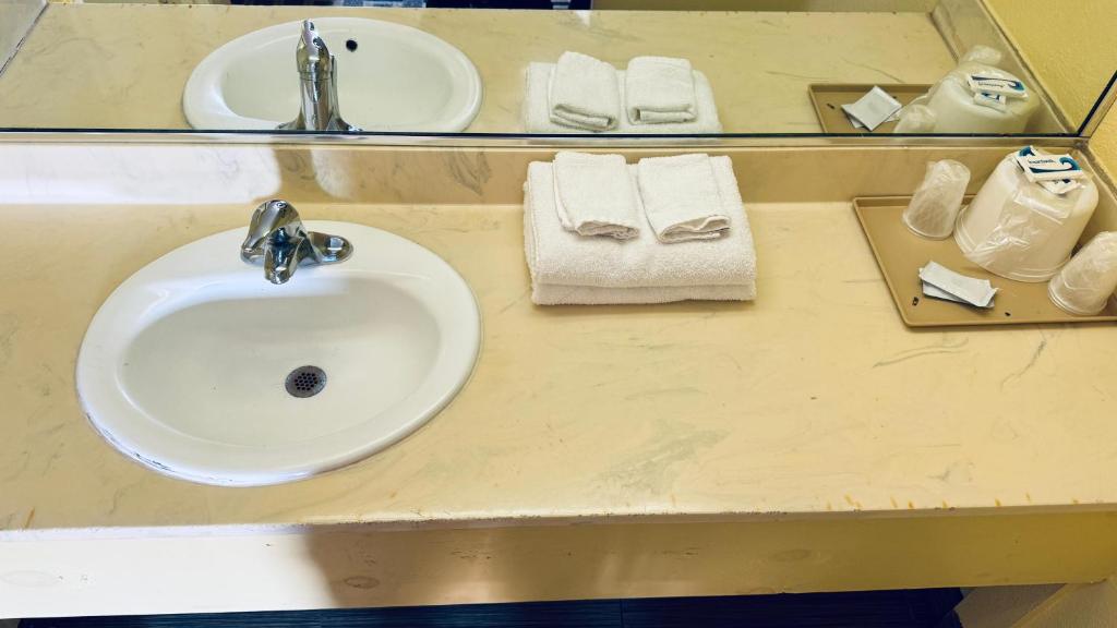 Budget Inn Of Orlando - 