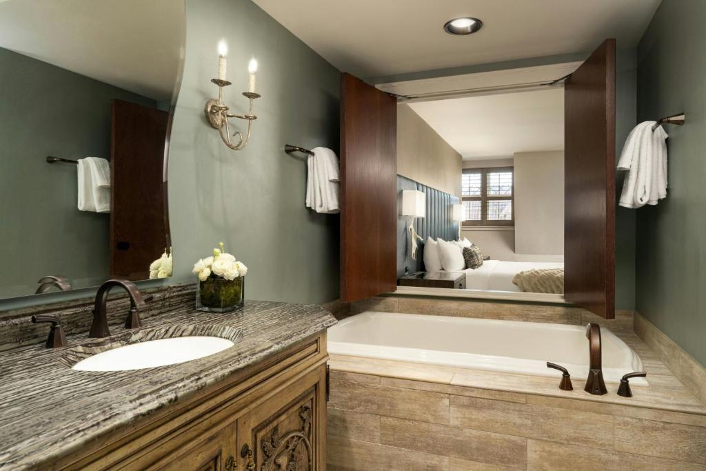 Grand Bohemian Asheville, Autograph Collection - 