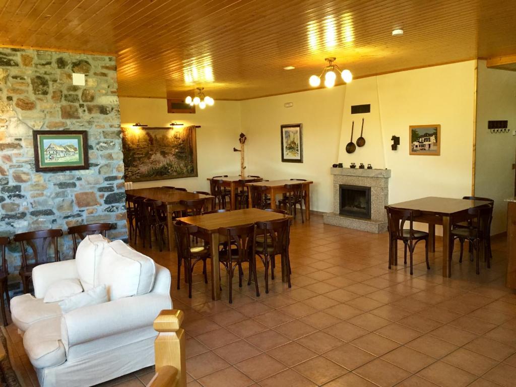 Posedenie v ubytovaní Hotel Rural Casa Ana