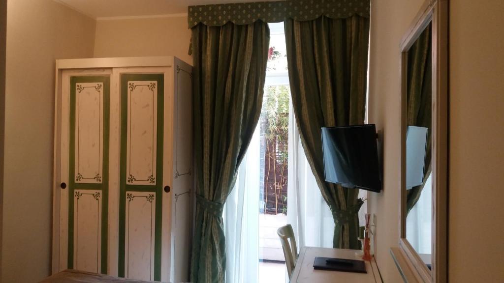 Fotografie z fotogalerie ubytování Hotel Borgo Antico v destinaci Como