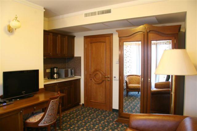 
Superior Suite
