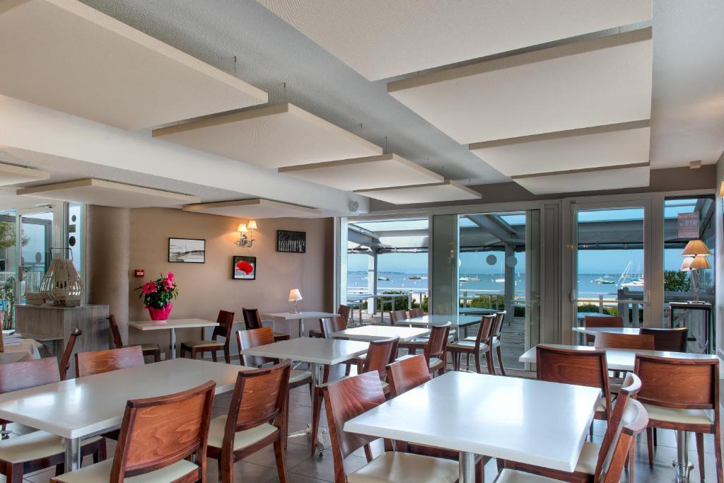 Restaurace v ubytování Hôtel L'Océane