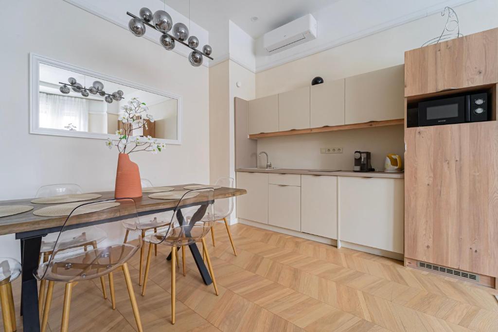 Marton's Dessewffy Apartments - Resim 4