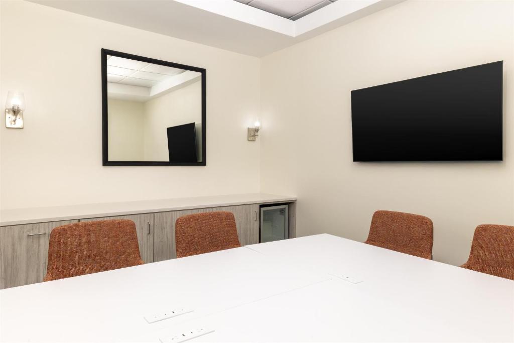 Homewood Suites by Hilton Baltimore - Arundel Mills photo