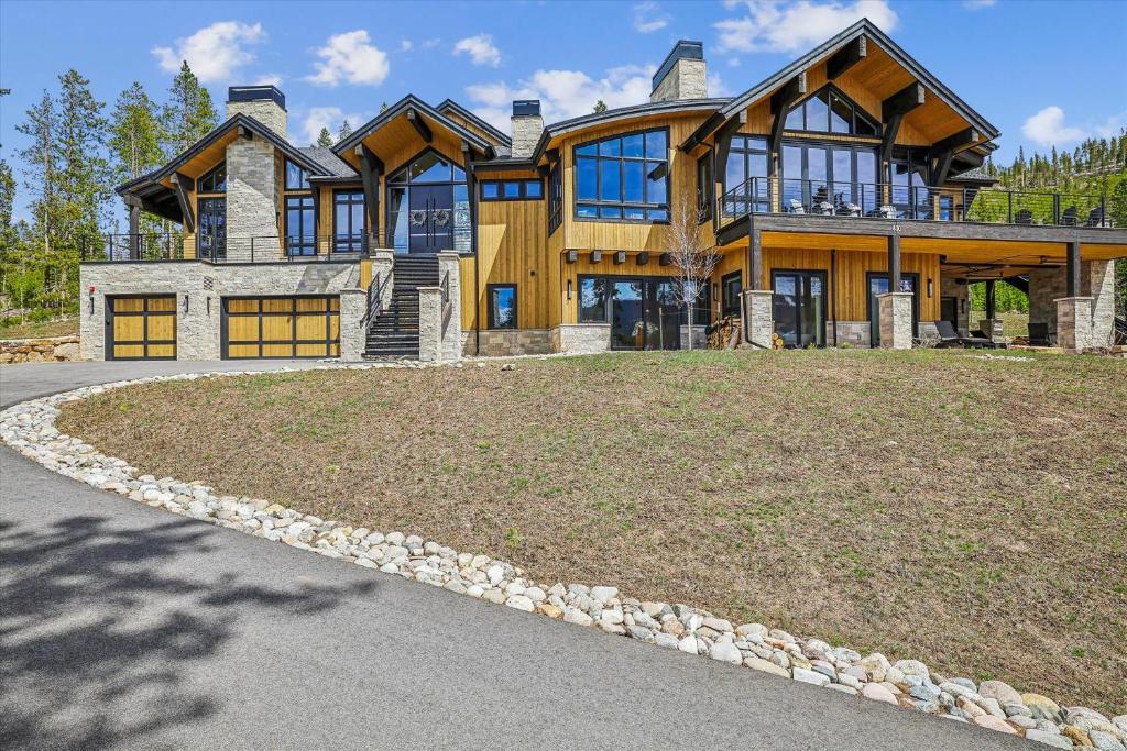 Hoone, kus puhkemaja asub