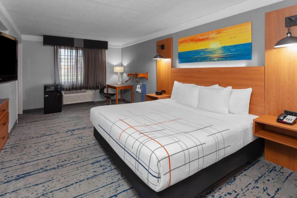 La Quinta Inn by Wyndham Champaign - キングルーム バリアフリー