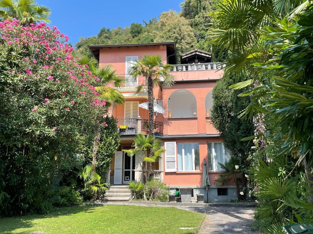 Villa Romantica - Resim 1