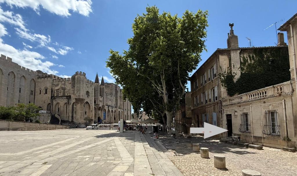 Η γειτονιά γύρω από ή μία γειτονιά κοντά σε αυτό το διαμέρισμα