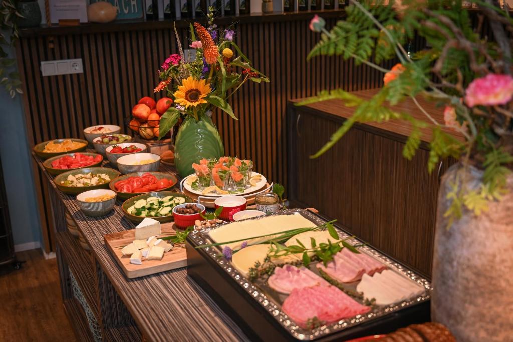 Court Garden Hotel - Resim 18