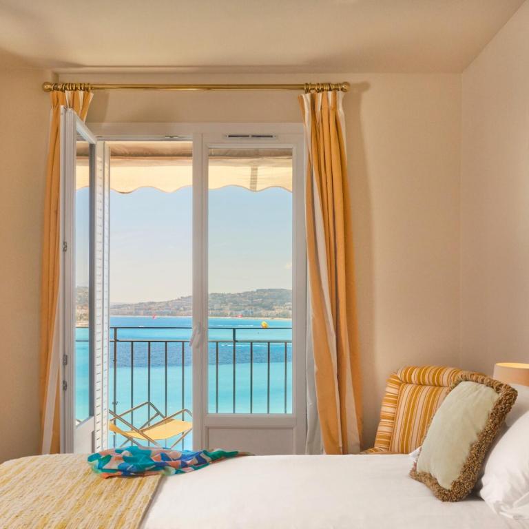 Hôtel La Pérouse Nice Baie des Anges - Suite Baie Des Anges Con Vistas Completas Al Mar